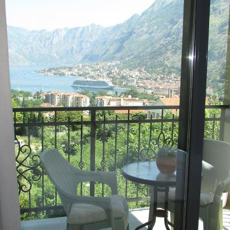 Radgost Kotor Apartments Esterno foto