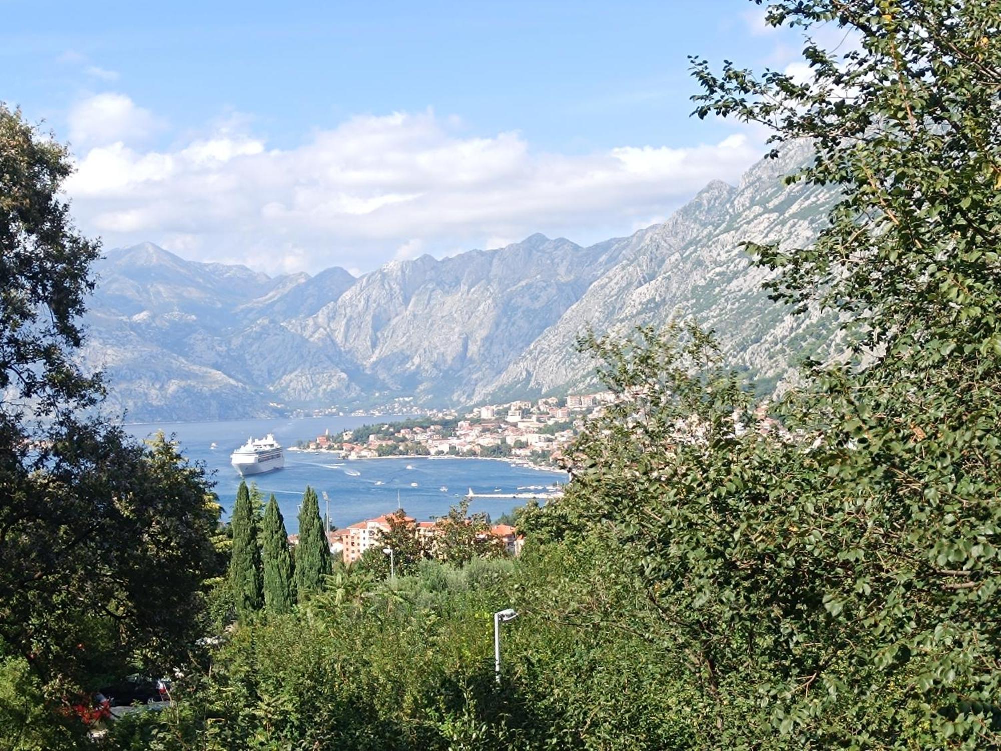 Radgost Kotor Apartments Esterno foto