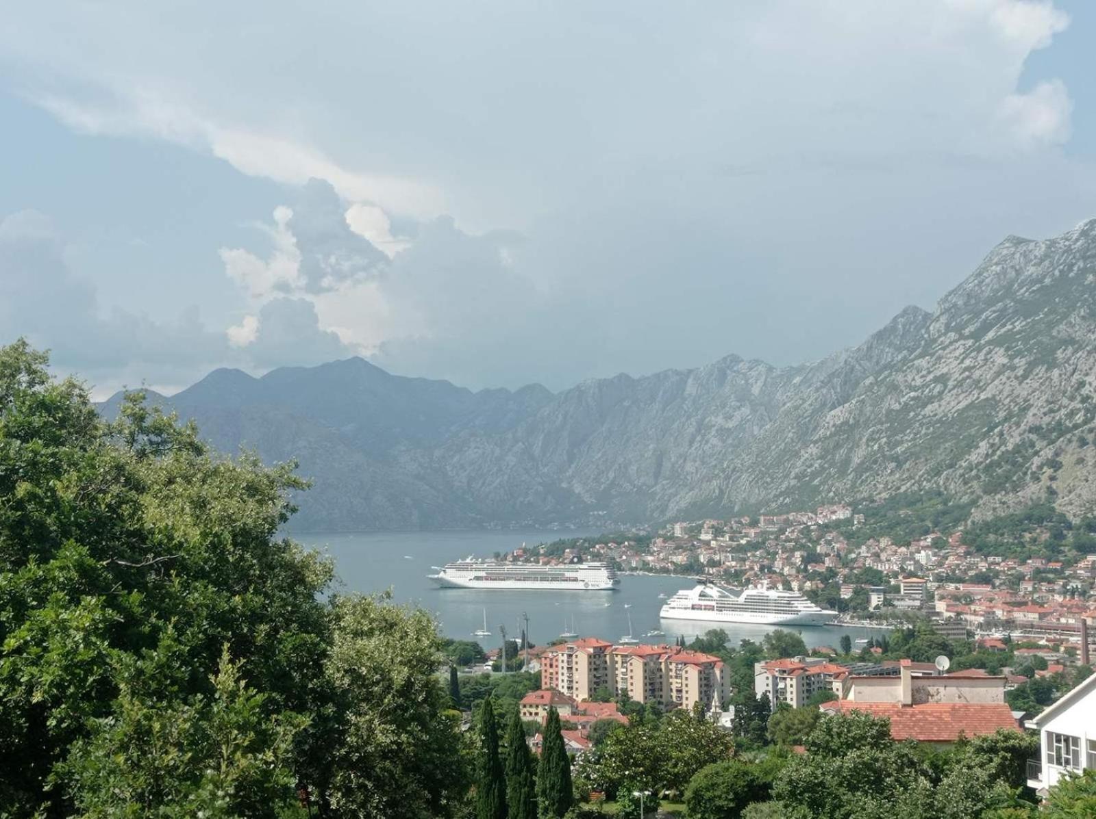 Radgost Kotor Apartments Esterno foto