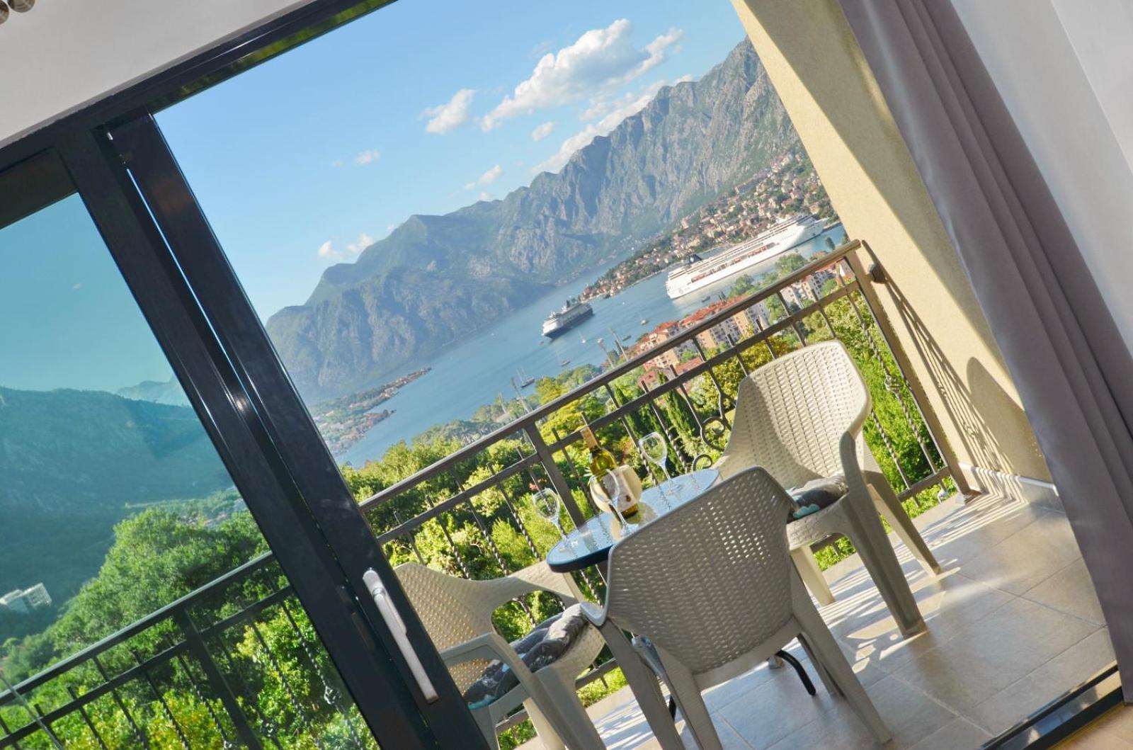 Radgost Kotor Apartments Esterno foto
