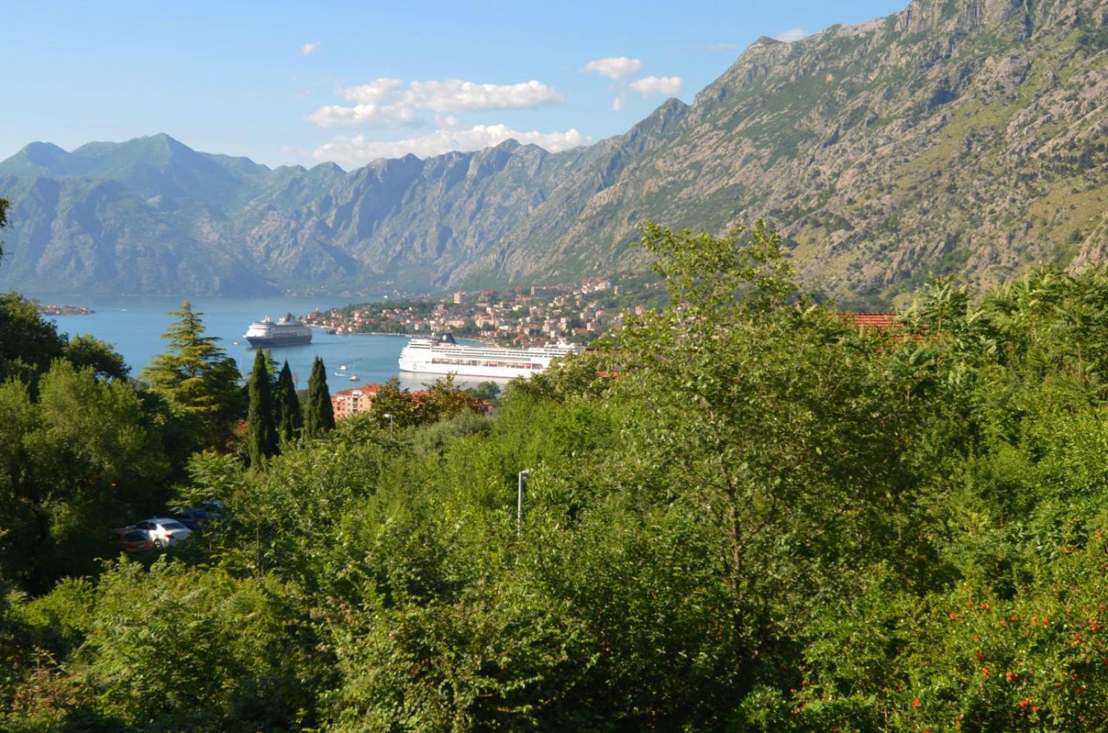 Radgost Kotor Apartments Esterno foto