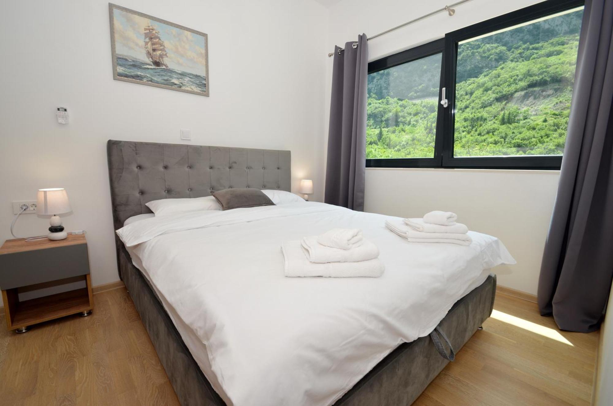 Radgost Kotor Apartments Esterno foto